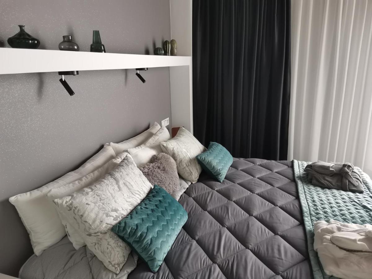 Fg Albayzin Apartamento Deluxe Con Terraza Vistas Y Parking Gratis Apartment Granada Ngoại thất bức ảnh